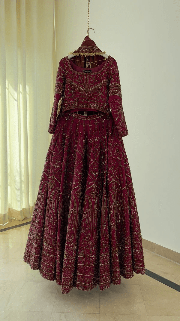 NUZHAT - DEEP WINE