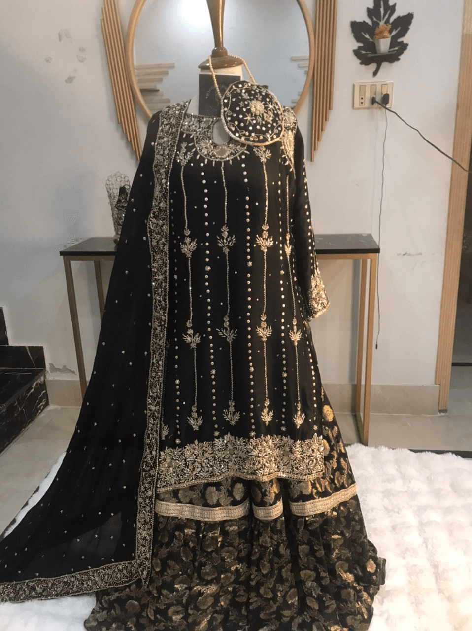 SIYAH GUL 🌺 (سیاہ گل)